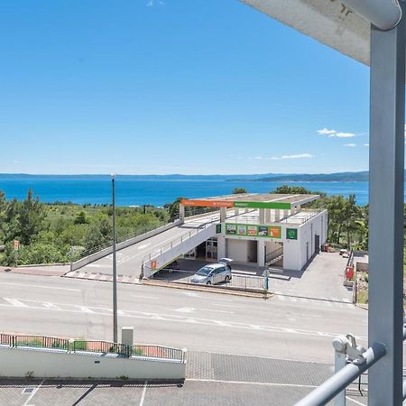 Deluxe 3 Bedroom Apartment With Sea View Baška Voda Dış mekan fotoğraf