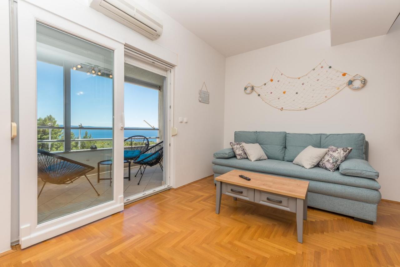Deluxe 3 Bedroom Apartment With Sea View Baška Voda Dış mekan fotoğraf